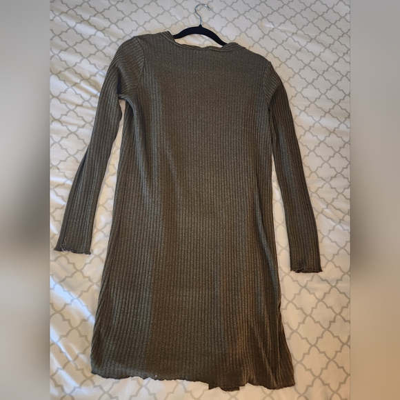 Cardigan - Picture 2 of 4